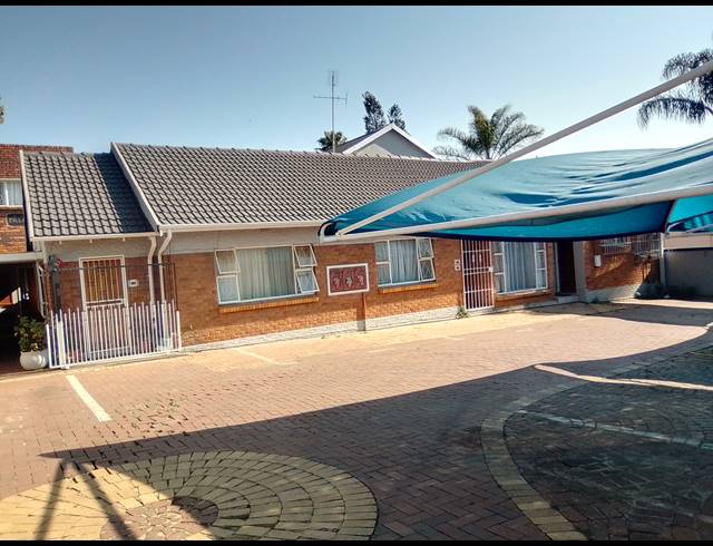 15 BEDROOM HOUSE FOR SALE IN HURLYVALE